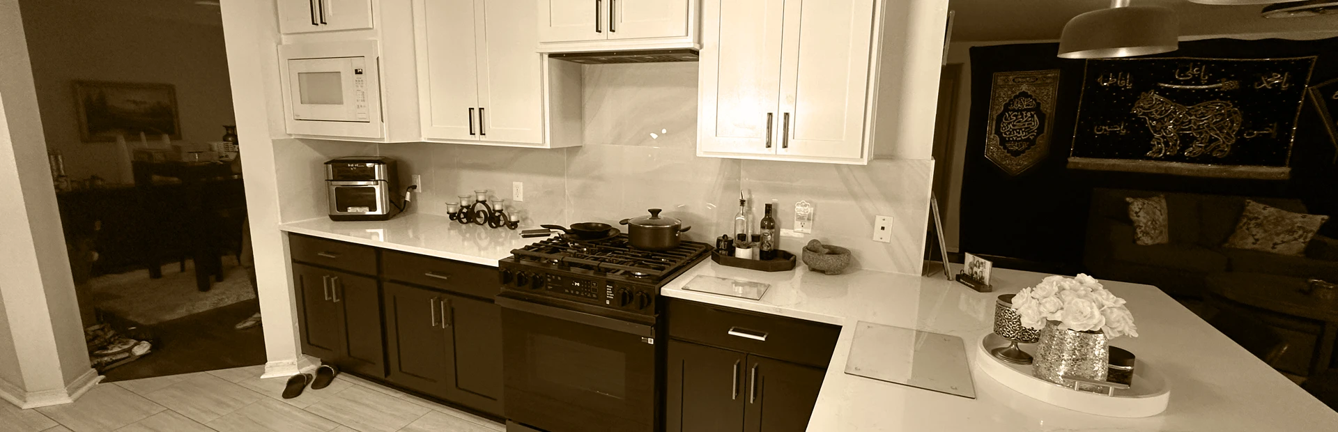 contact us breadcrumb hero